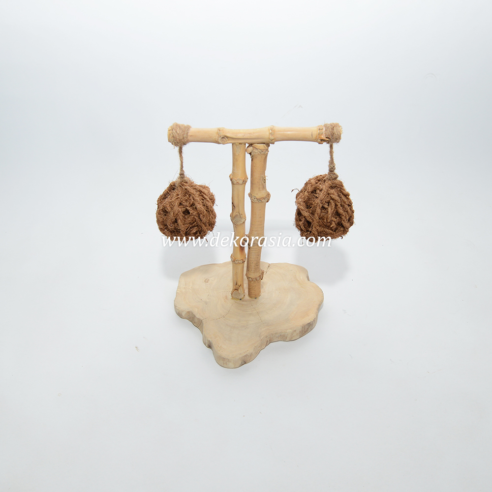 The Bird Perch is crafted from high-quality sturdy wooden coffee, bamboo and coconut fiber